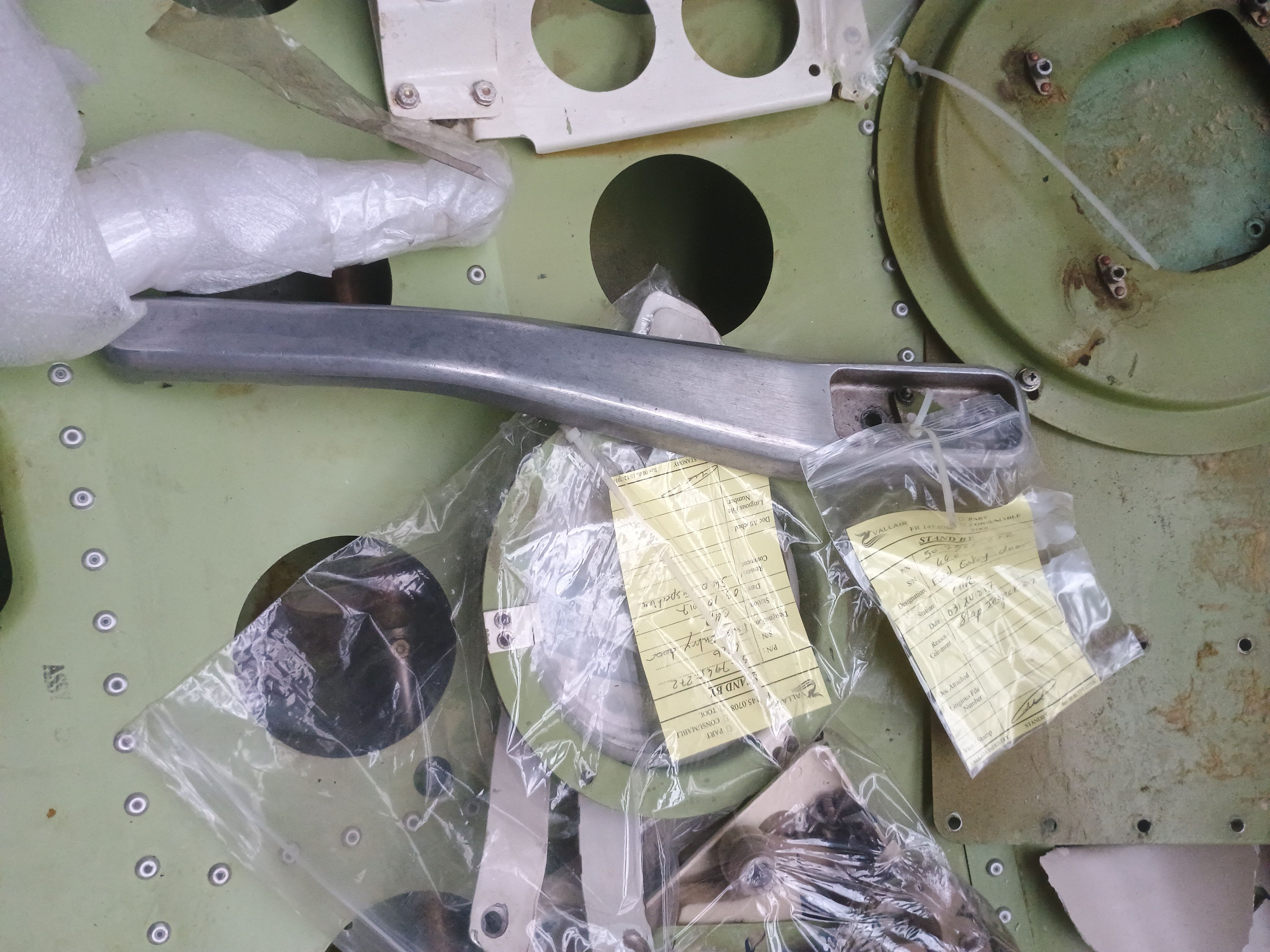 50-7945-272 - FWD DOOR AY ENTRY - AR
